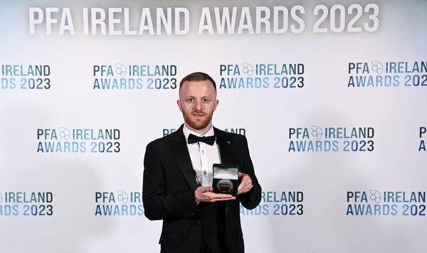 Jack Doherty with his PFA Ireland Men’s First Division Team of the Year medal. Photo by Stephen McCarthy/Sportsfile