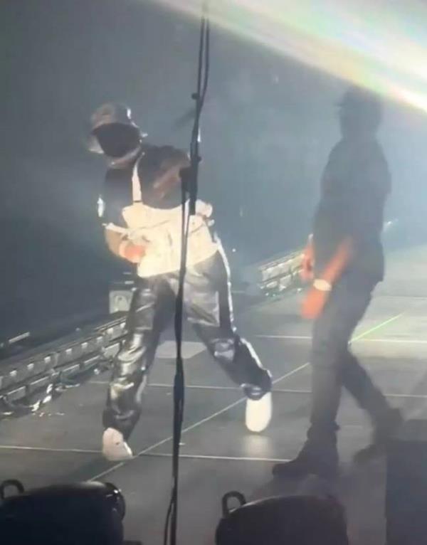 50 Cent injured a fan with a mic back in August. Credit: TikTok/@polyboy.steezy